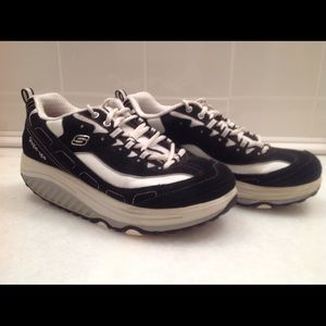 Skechers Shape-ups Size 8.5